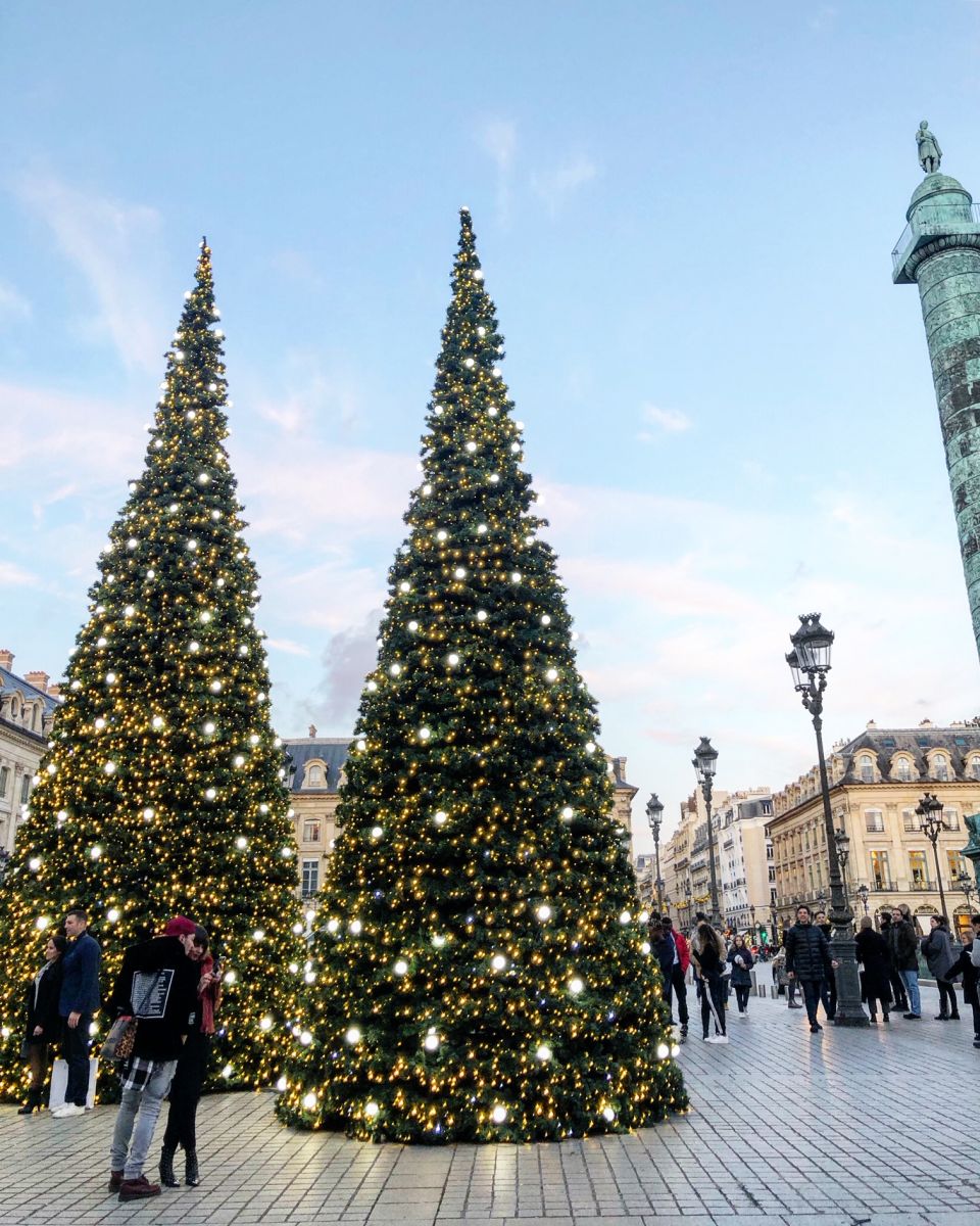 Ritz Christmas Chalet at Place Vendôme in Paris (2021 guide)